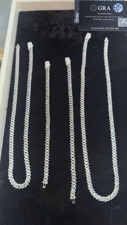 Moissanite bracelet & chains
