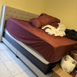 KING TUFFED BED FRAME * MOVING SALE* 