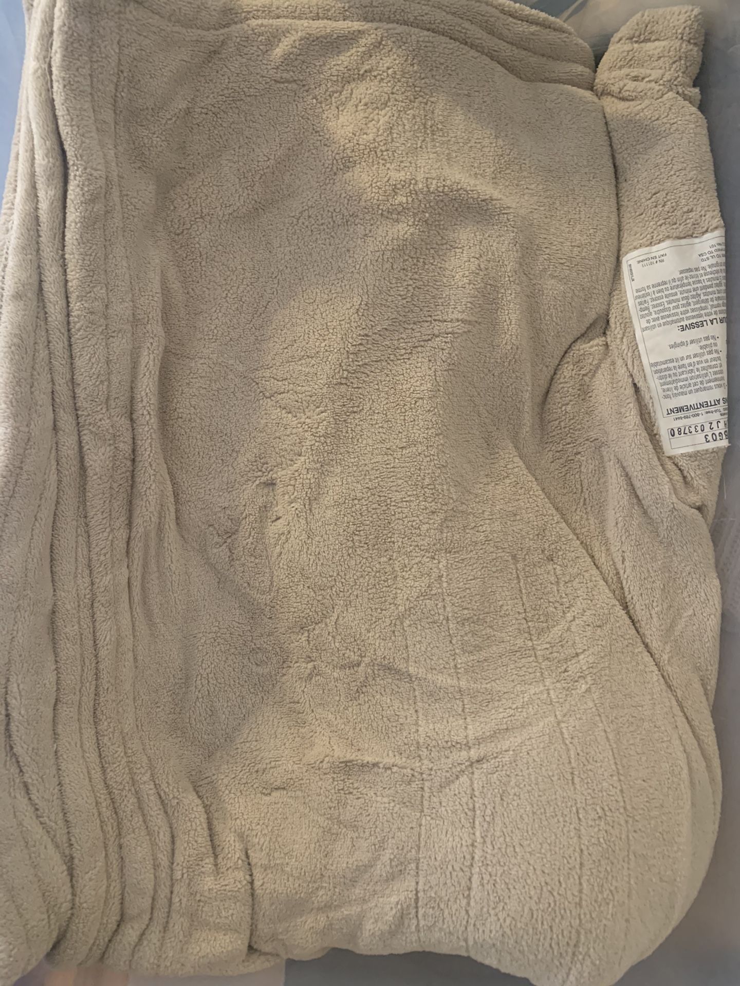 Beige electric blanket