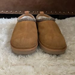 Kookaburra  By Uggs Slippers