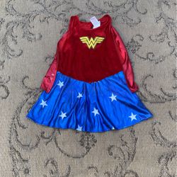 Girls Costume Wonder Woman. Sz. 5-6. Years