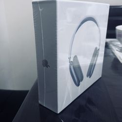 "AirPods Max, New, Original, Space Gray (Almost Mint Condition)".