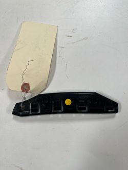 Tesla model 3 bracket fascia side to fender RH