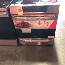 Frigidaire Gallery Slide-In Stove with Air Fry WA