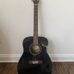 Yamaha Black Guitar 