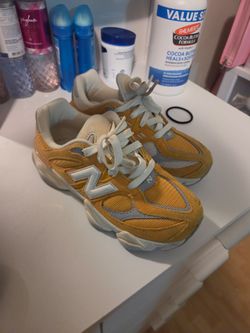 New Balance Yellow