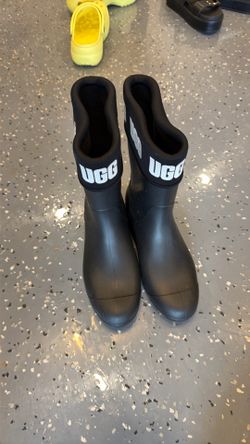 Ugg rain boats size 9 women