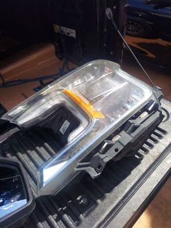 Luz delantera del chófer y espejo del pasajero