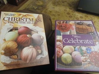 Better Homes & Gardens Holiday Books Set of 2