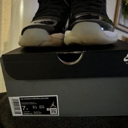 Jordan 11s