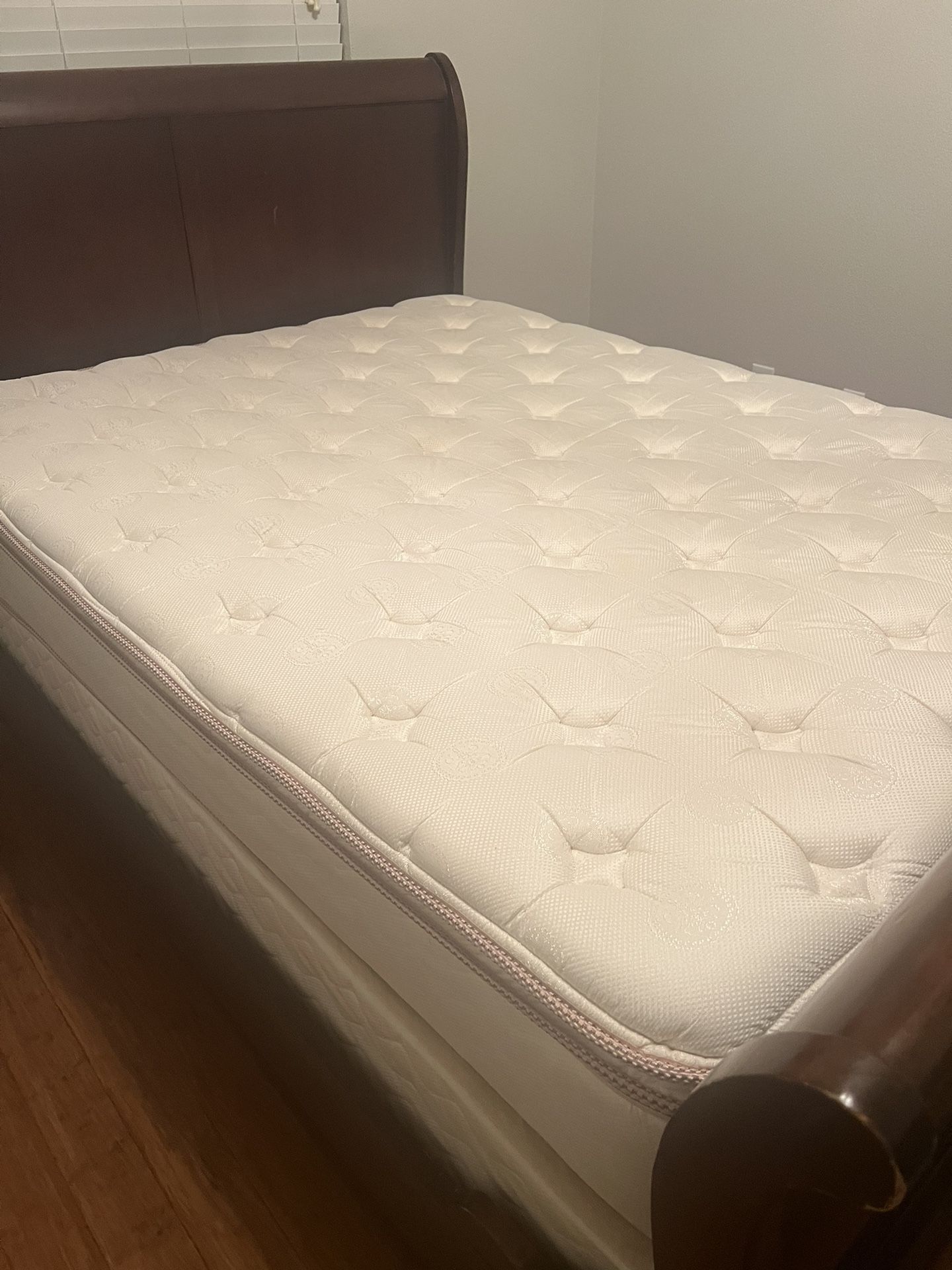 Queen Mattress and Boxspring