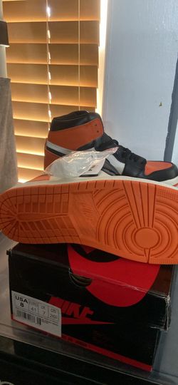 Shoes. Nike. Size 8.  Size. 10