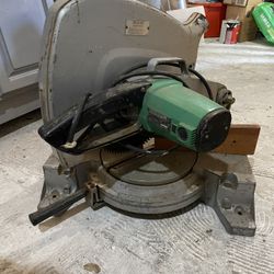HITACHI 15” MITER SAW