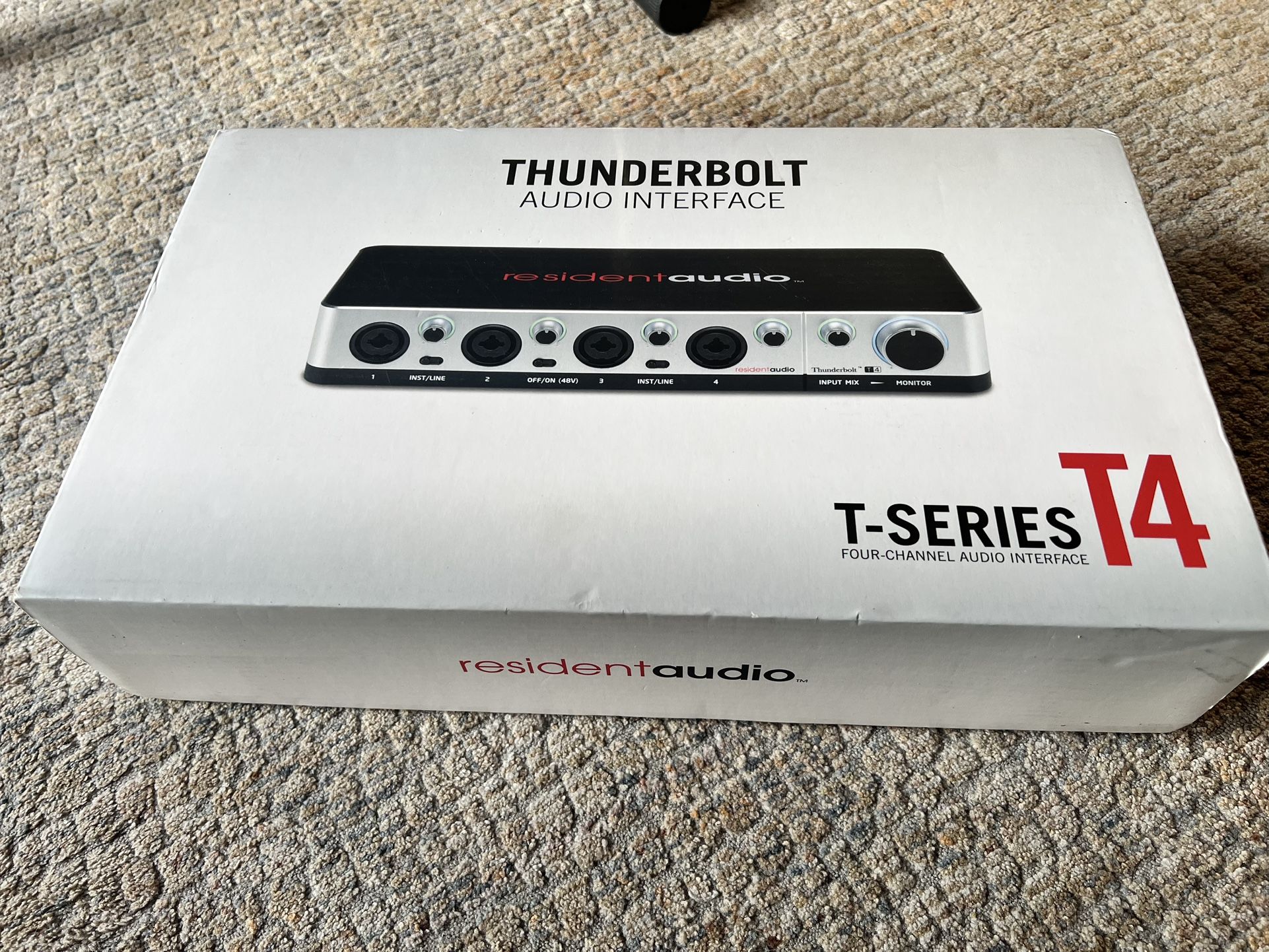Thunderbolt Audio Interface 4