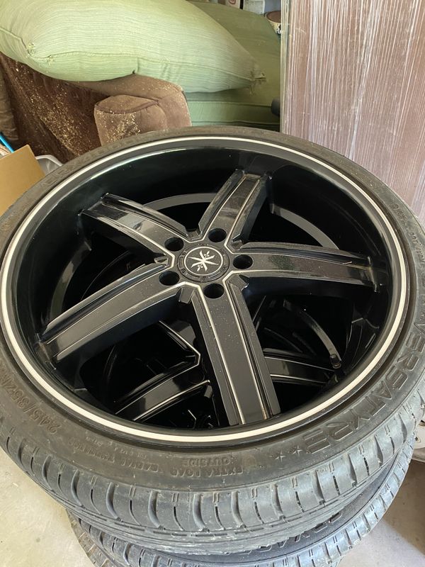 20 inch rims 5 lug. Tires 255/35/R20 for Sale in Dallas