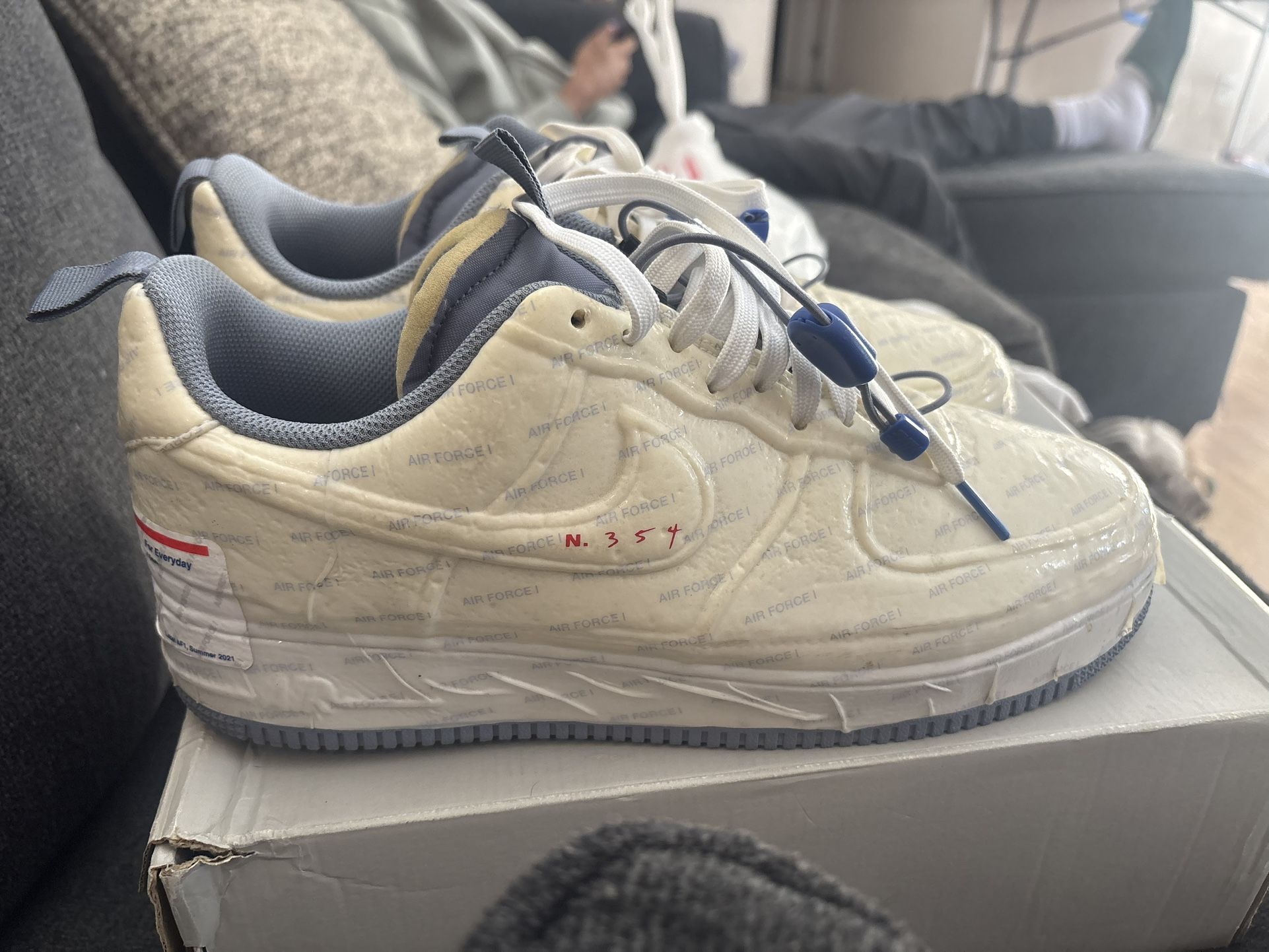 AIR FORCE 1 Size 11 