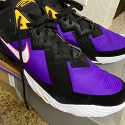 Lebron 18 Low Lakers Color Size 13 Fits Size 13 Basketball Nike