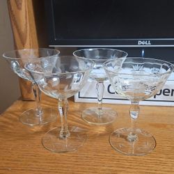 Etched Champagne Glasses Qty 4 Vintage 