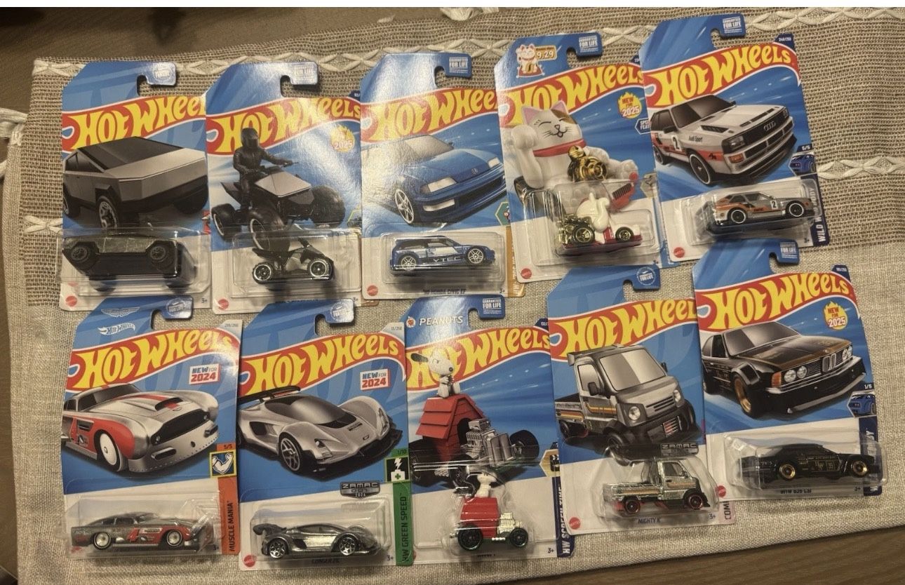 Lot of 10 Hot Wheels. TREASURE HUNTS-HONDA-CYBERTRUCK & MORE
