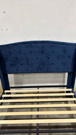 Full size bed