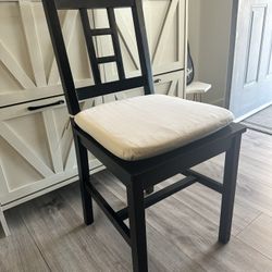 Set of 6 Black Dining Chairs with Cream Cushions – Great Condition $200 OBO