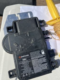 Iq8 Enphase Micro Inverters And Enphase Combiner Box