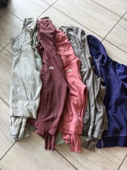 Women’s Nike sweater lot