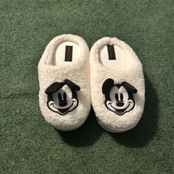Mickey Mouse House Slippers Size M