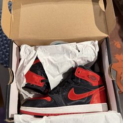 Jordan 1 Satin Bred