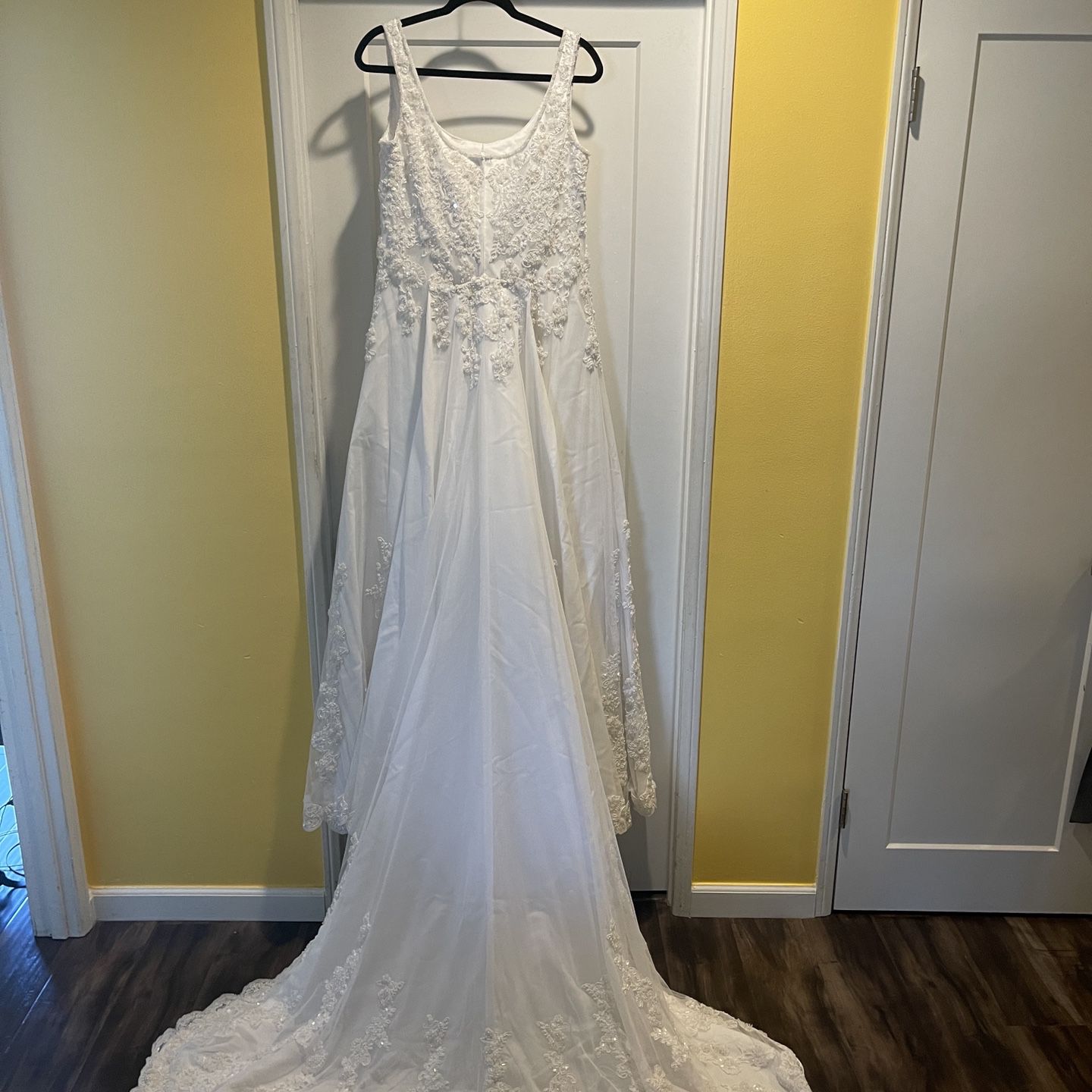 Demetrios Wedding Gown, Size 16, Never Worn