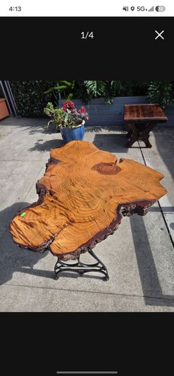 rustic-style table