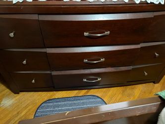 Raymond Flanigan dresser