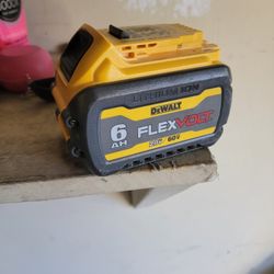 Dewalt 20v/60v Lithium Ion 6ah