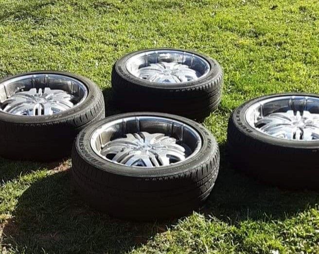 Chrome 22 inch rims Chevy 6