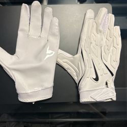 Nike White football gloves XL