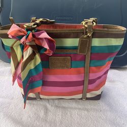 Coach Purse With Scarf 