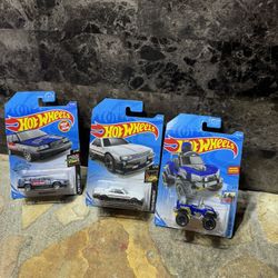 NEW Lot of 3 Hot Wheels