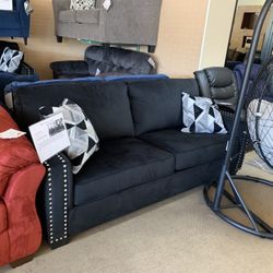 Gleston Sofa And Loveseat