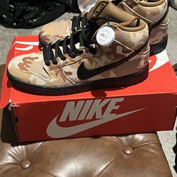 Camouflage Nike Hi Tops
