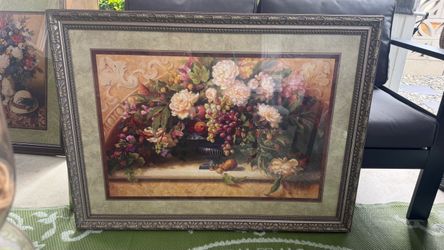 Home interior frames