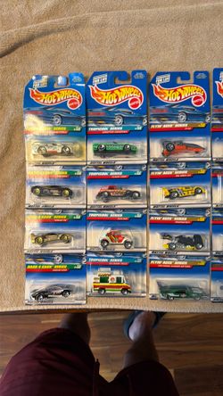 Lot of 24 Vintage Hot Wheels - 6 Complete 1998 Series Sets