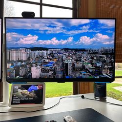 LIKE NEW - 2x Samsung Odyssey G7 28” 4K 144Hz Gaming Monitors (UHD/IPS)
