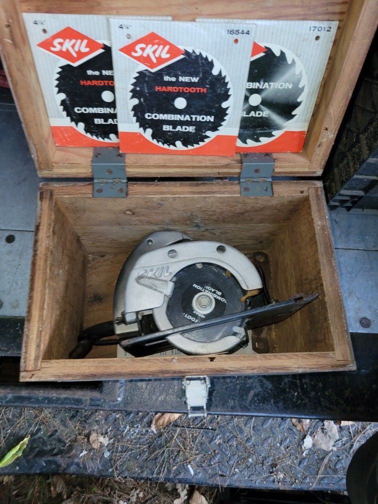 Mini Skil Saw 4 1/4