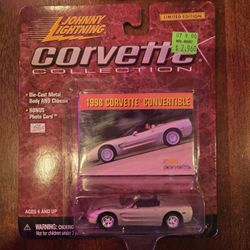 Johnny Lightning Corvette 