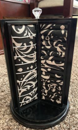 Jewelry organization