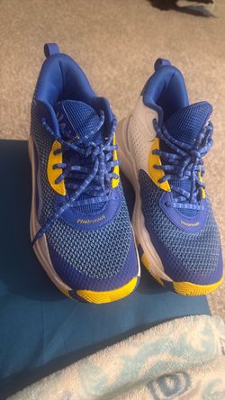 Basketball curry’s shoes