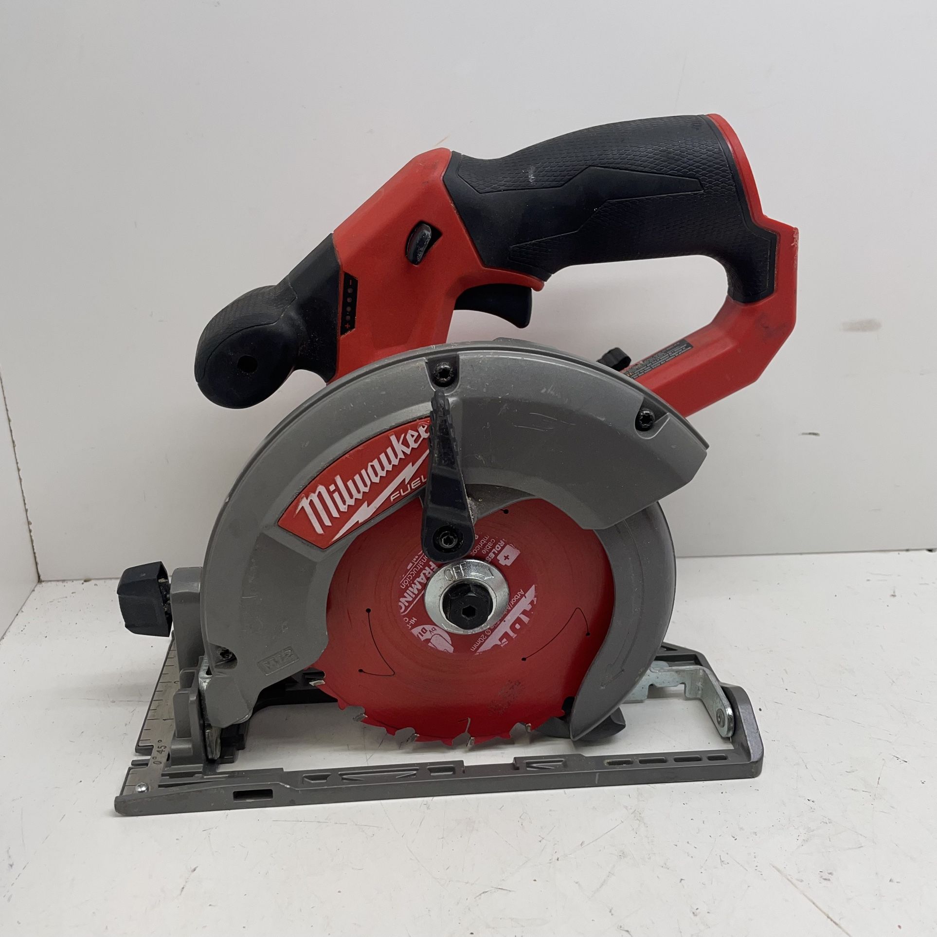 Milwaukee M12 Fuel Brushless Circular Saw 199259/14
