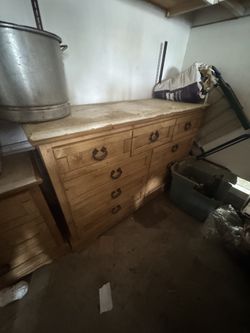 dresser And bed Side Table