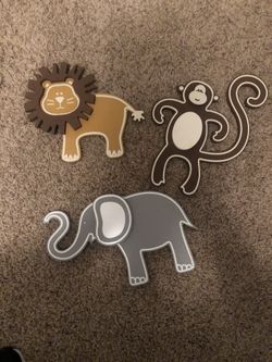 Safari wooden decoration kids room