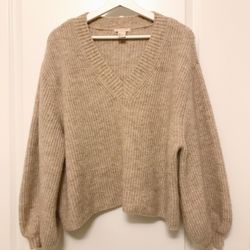 H&M premium V neck sweater